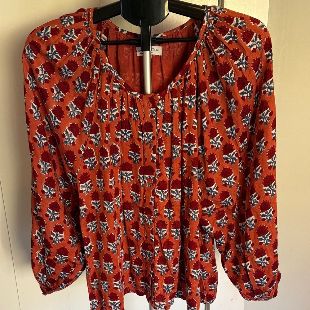 India Collection Red and Blue Patterned Blouse Size M